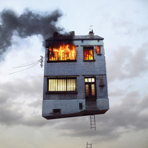 Laurent Chéhère, Flying Houses – Fire, 2012, Impression jet d’encre, 120 x 120 cm